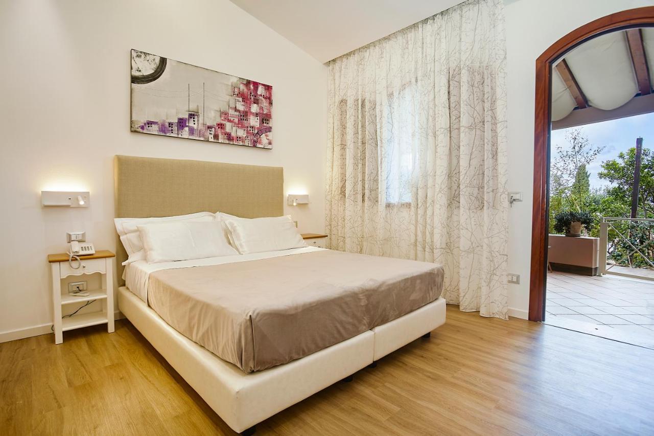 סקופלו Hotel La Tavernetta מראה חיצוני תמונה